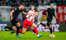 九游娱乐中国官网-科隆主场大胜汉诺威，凭借绝杀拿下关键三分