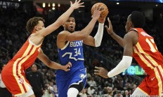 九游娱乐官网app-包含雄鹿胜骑士，创造三连胜佳绩的词条