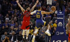 九游娱乐网站入口-勇士击败猛龙，豪取四连胜