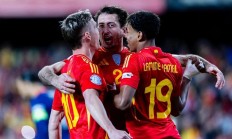 九游娱乐地址-关于欧国联四强对决引发球迷狂热的信息