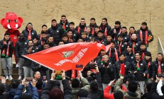 众人热议球队表现，期待更好成绩