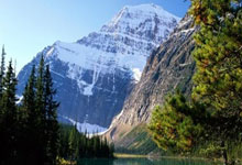 马拉AGA球队引进前巴黎圣日耳曼球员,队伍士气大增