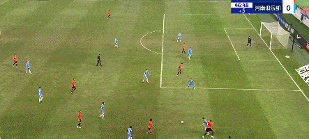 华尔夫迪圣奥斯定门将令人惊叹的扑救，力保比分