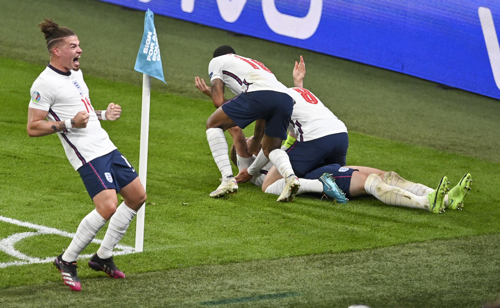 英格兰轻松击败蒙特内哥罗，欧洲杯看好的简单介绍