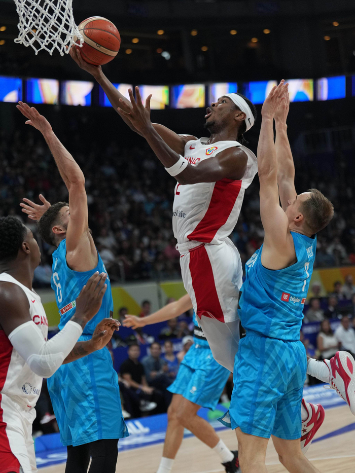 意外之喜！乌克兰队成功晋级篮球世界杯四强