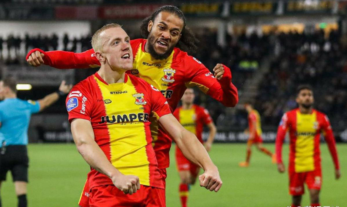 埃因霍温队在欧洲联赛取得胜利