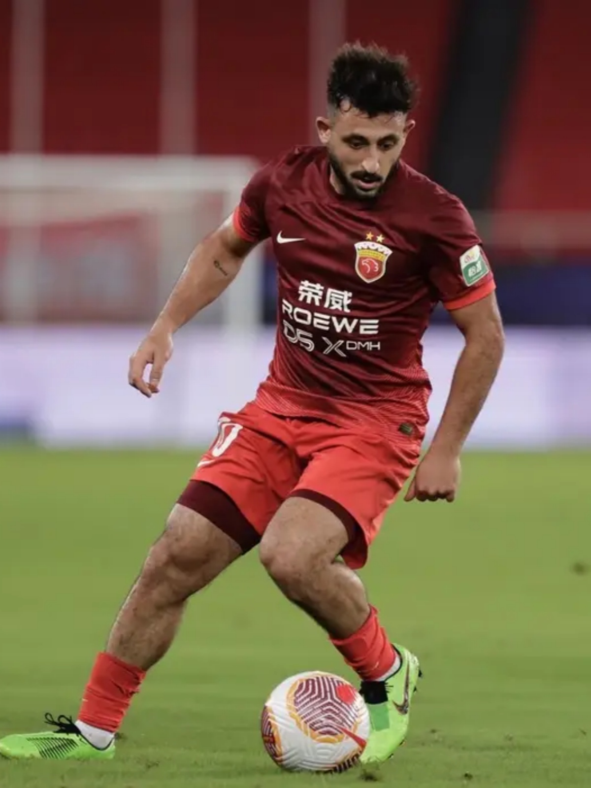 包含经验丰富的球队迎来连胜势头的词条